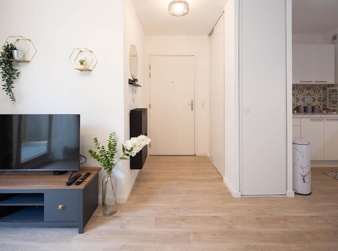 Appartement Sejour Unique A Pierrefitte Extérieur photo